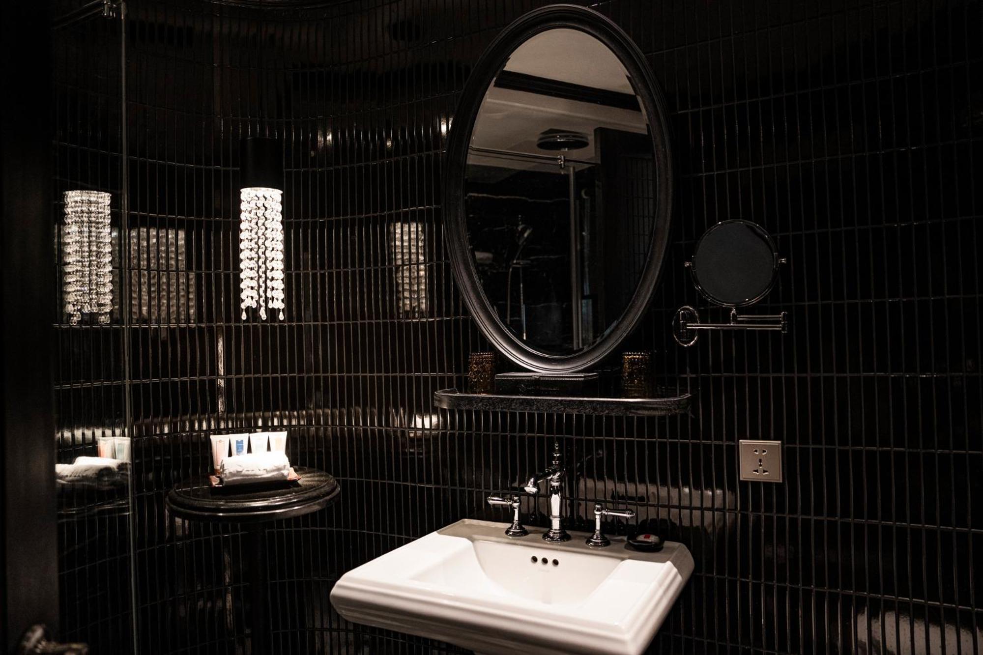 Executive Room External Window