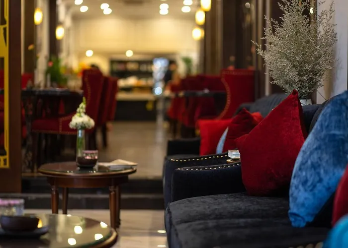 Flora Centre Hotel & Spa